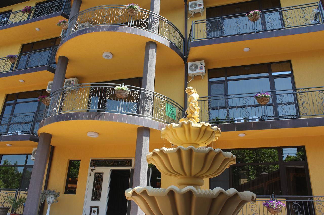 Коралл - Coral Sea Hotel Gantiadi Exterior foto